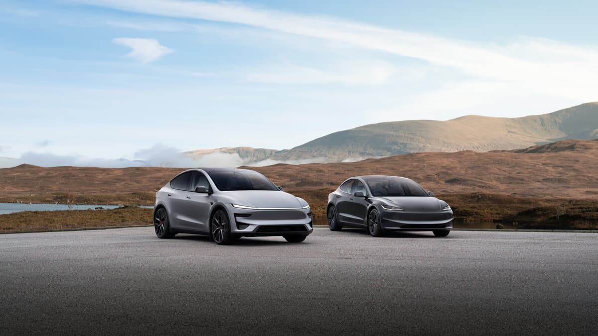 Tesla Model 3 vs Model Y 2026 - Which Should You Buy?